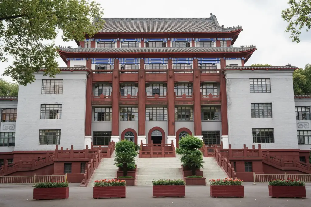 陕西合作旅行社旅游线路定制服务优势与客户案例解析